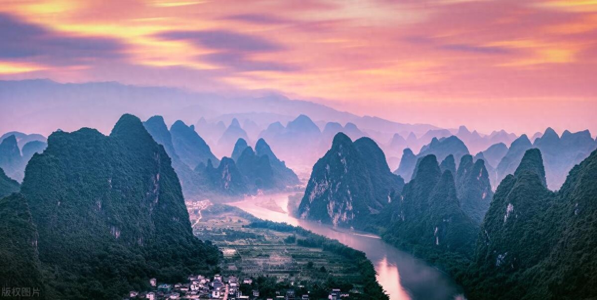 中国旅游十大必去景区排名（中国最值得去的十大景点）